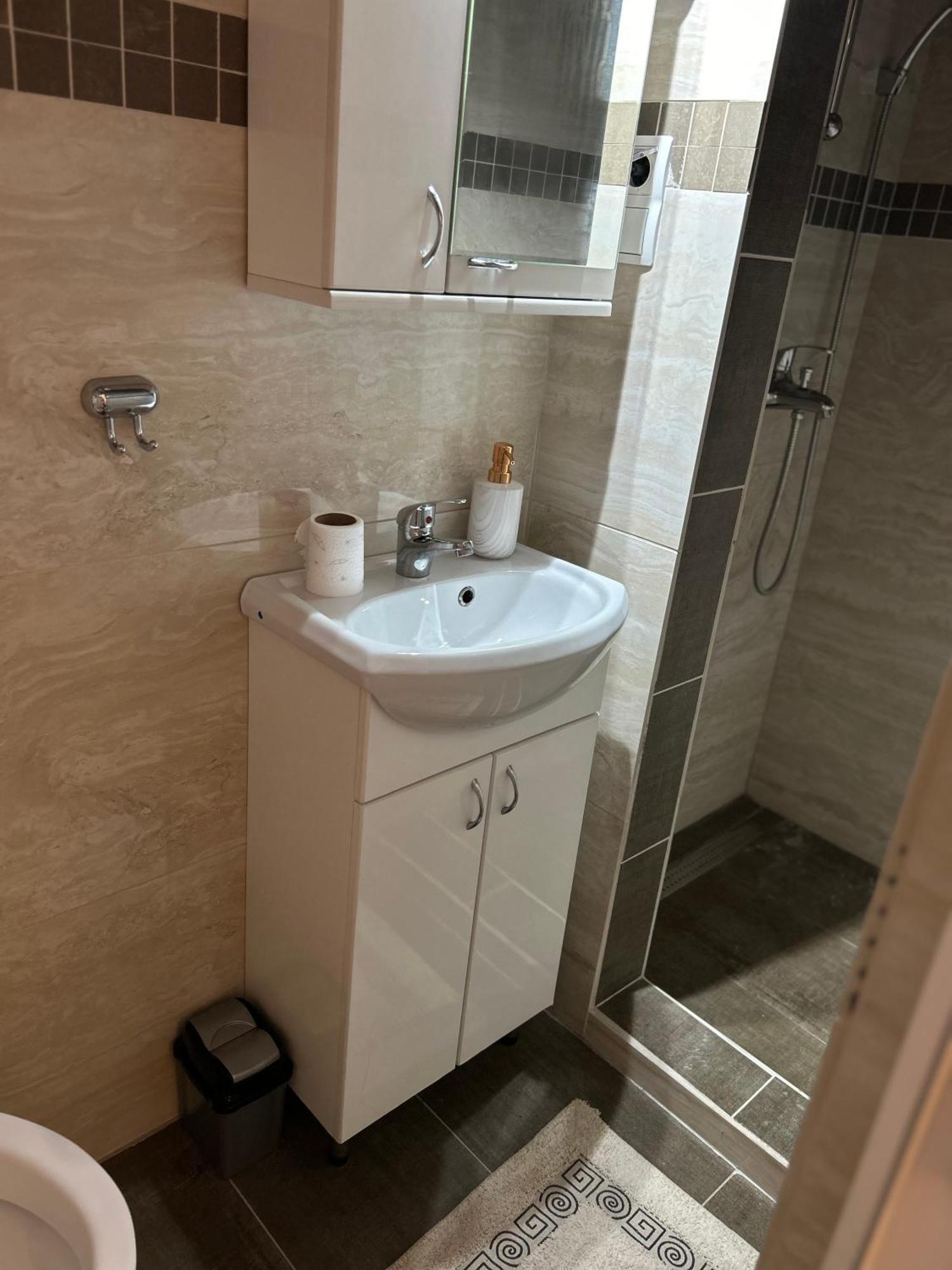 Apartments City Zone Mostar Extérieur photo